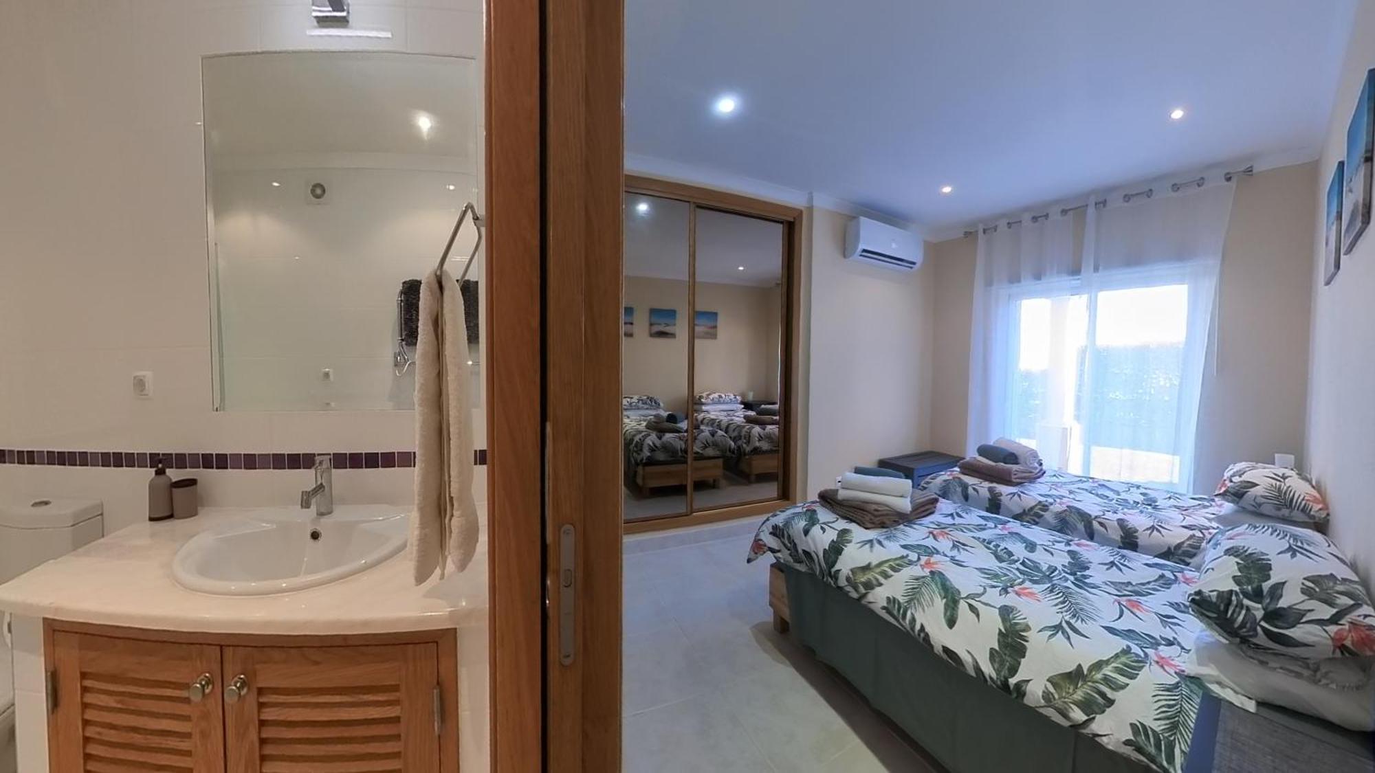 The View - Santo Antonio Villas, Golf & Spa Salema Bilik gambar
