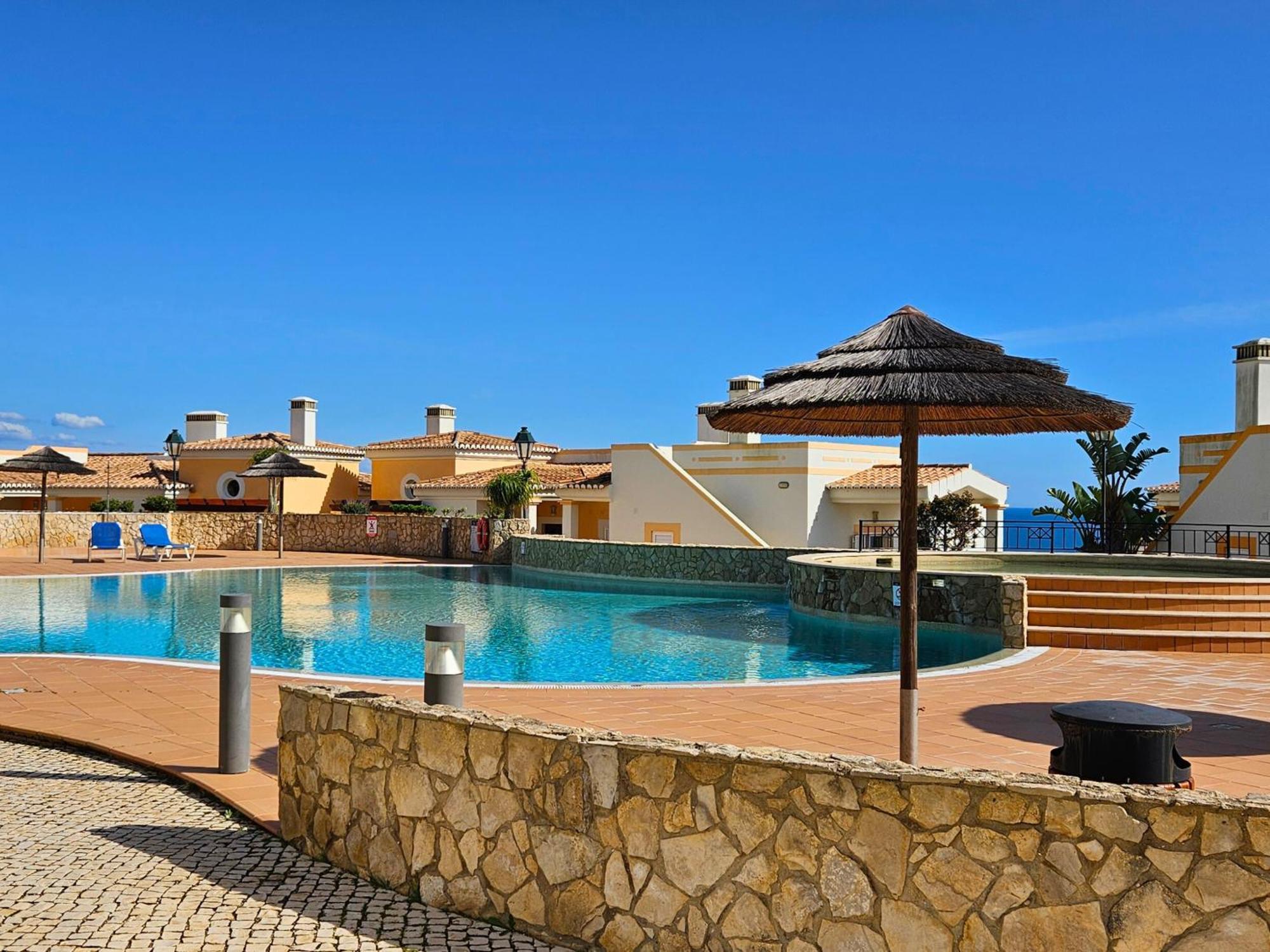The View - Santo Antonio Villas, Golf & Spa Salema Luaran gambar