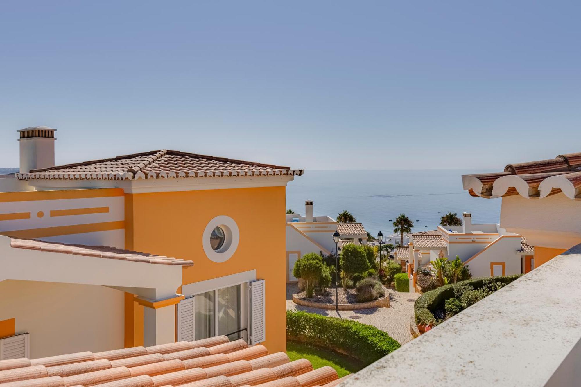 The View - Santo Antonio Villas, Golf & Spa Salema Luaran gambar